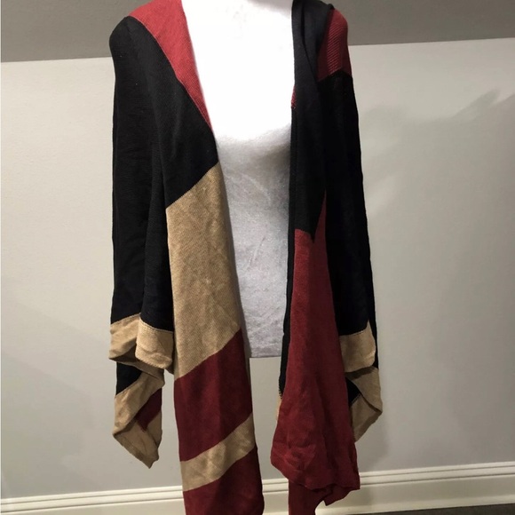 Jamie Gries Sweater Wrap Maroon Black & Camel Poncho - Picture 2 of 6